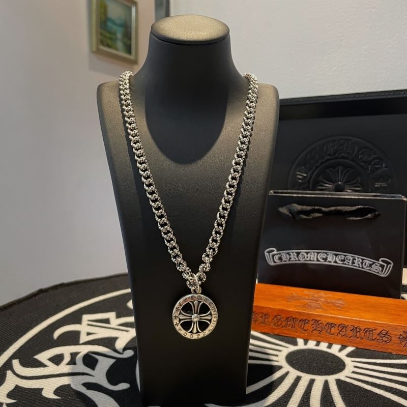 Ch*0me He**ts necklaces